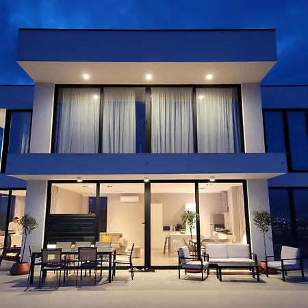 Cubi Villa